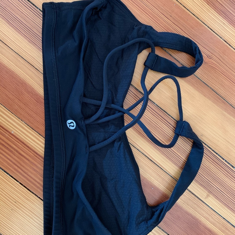 Free to be sports bra